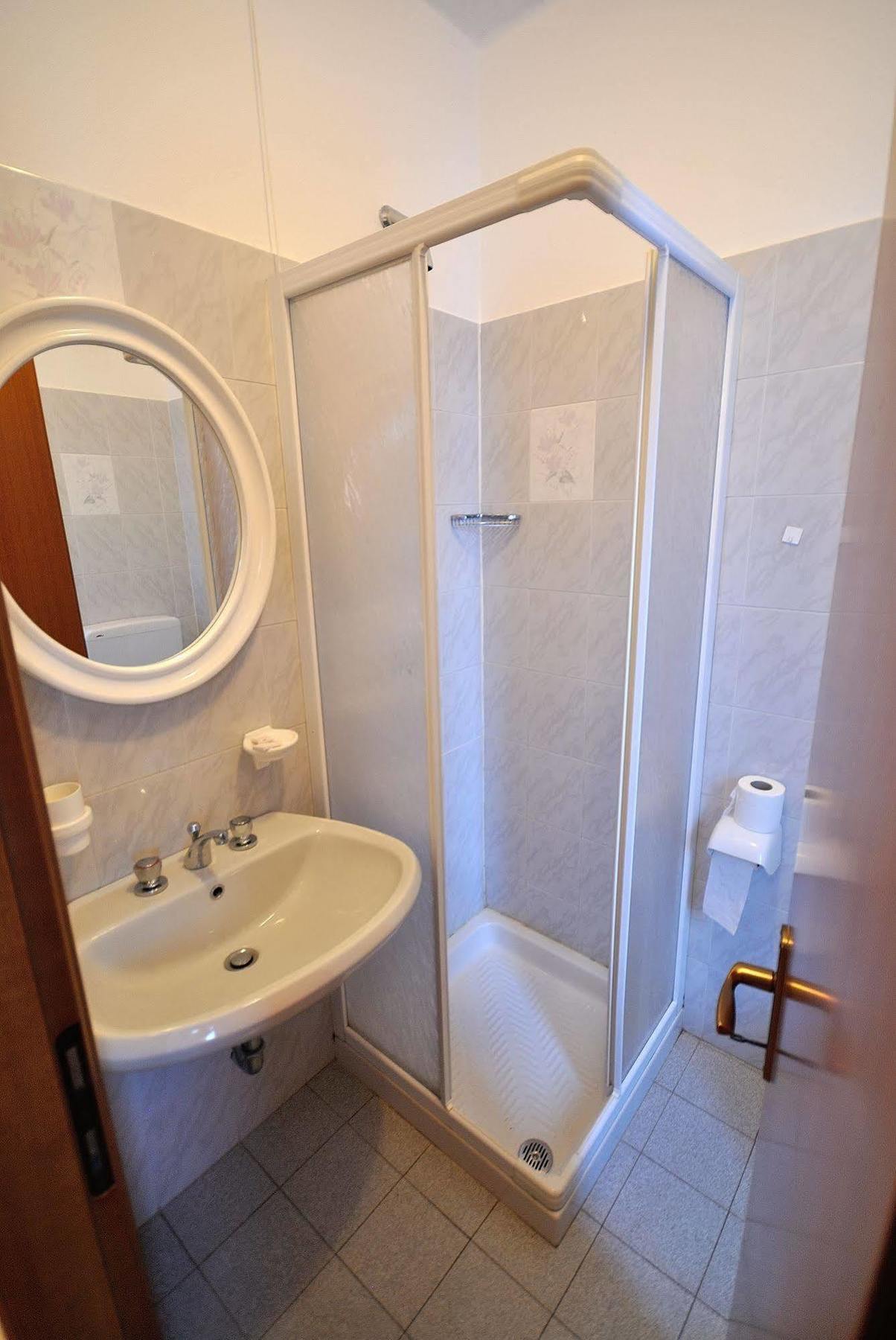 Albergo Morandi Valbondione Bagian luar foto
