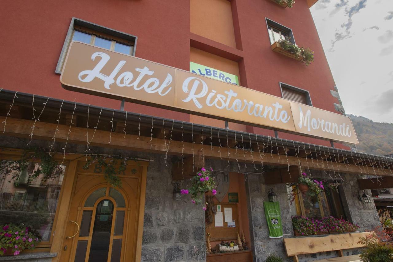 Albergo Morandi Valbondione Bagian luar foto